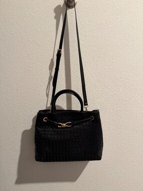 Woven style black purse